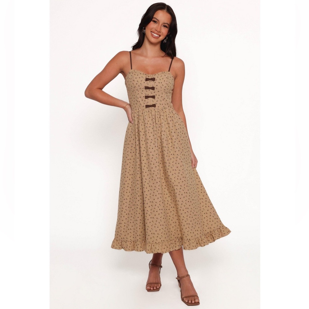 NWOT Petal & Pup dress